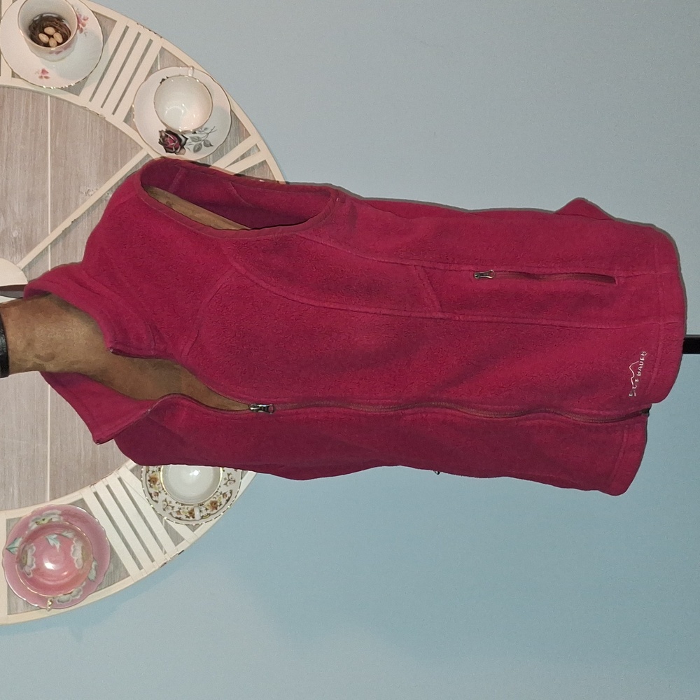 Eddie Bauer Plush Fleece in Deep Burgundy